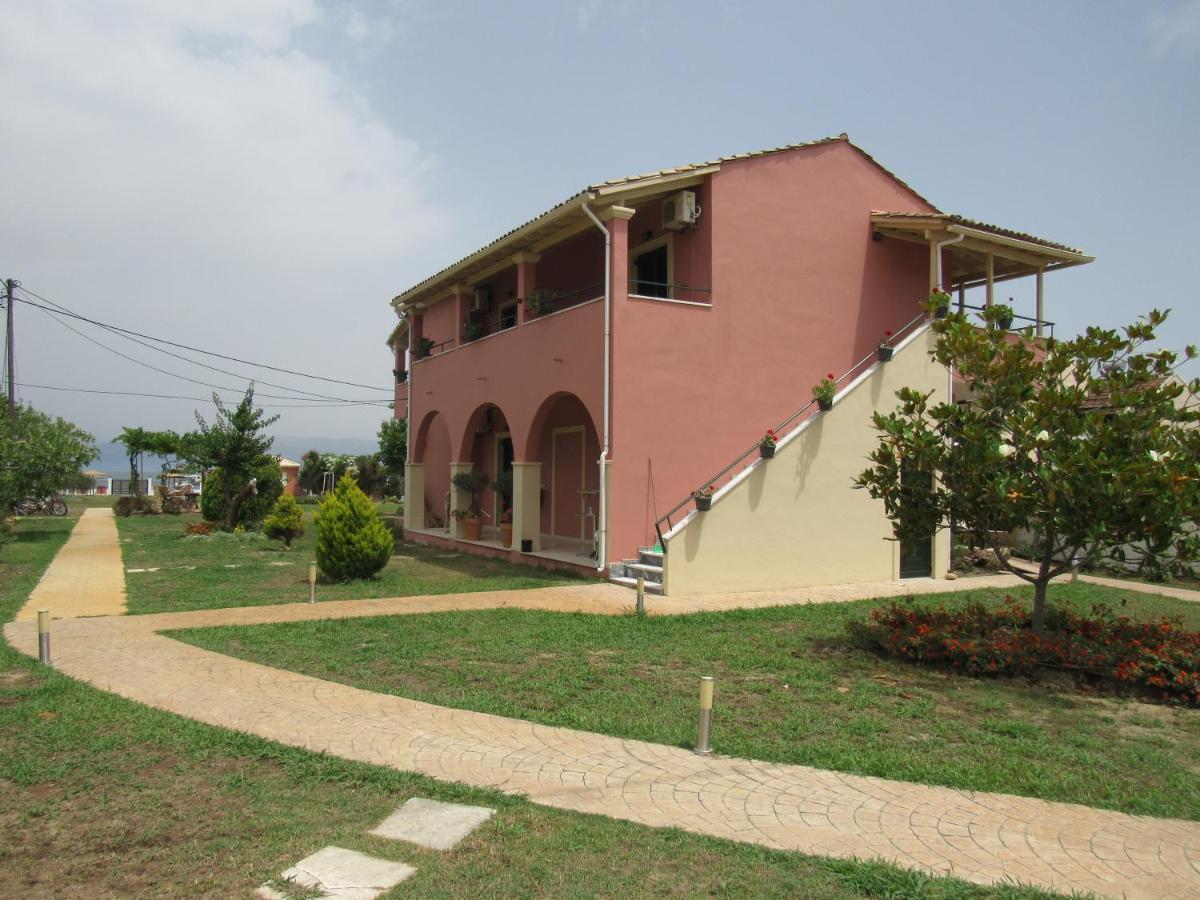 Biscoutsis Apartments & Studios Кавос Экстерьер фото