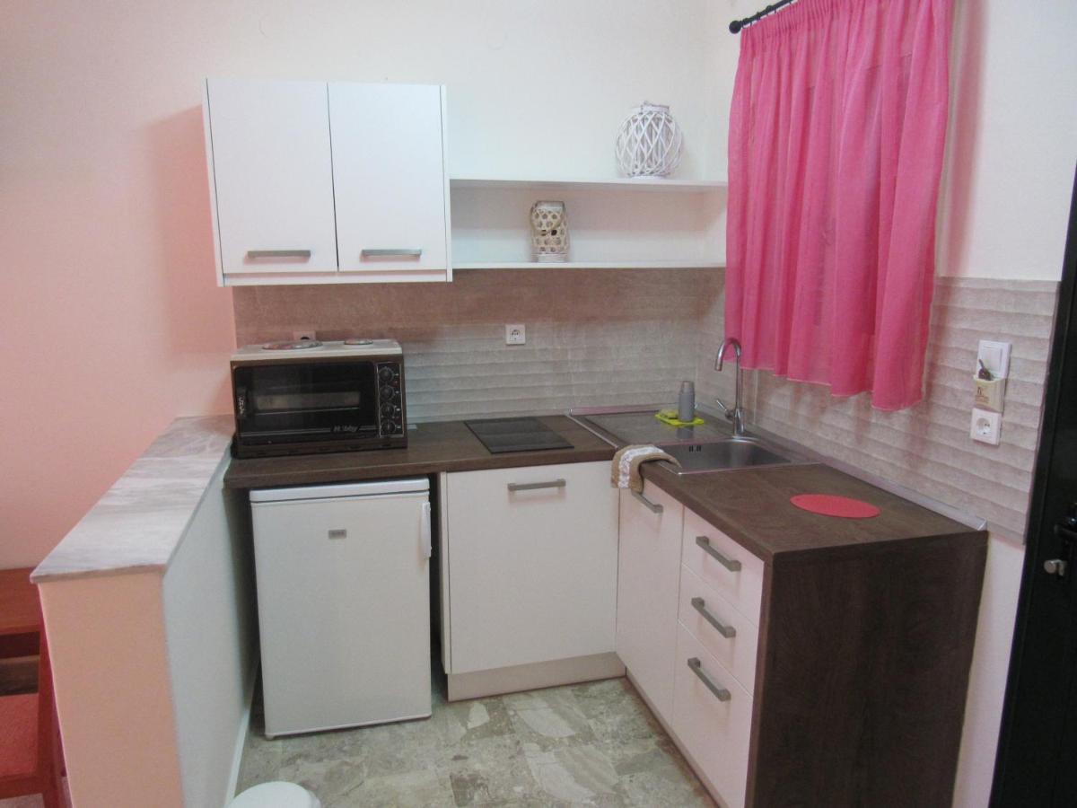 Biscoutsis Apartments & Studios Кавос Экстерьер фото